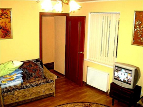 2 ком квартира Соборная-Макарова-Макдональдс 4 дивана WI-FI самый центр Николаева 2 этаж
